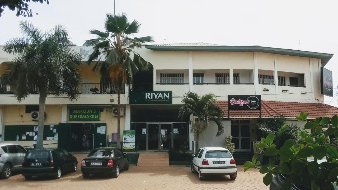 Riyan Apartment Kololi Εξωτερικό φωτογραφία